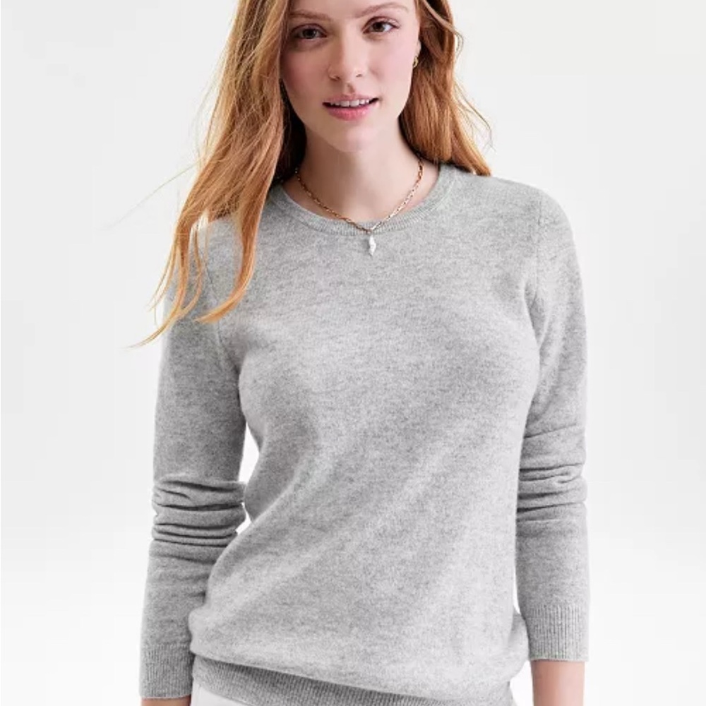 NWT Charter Club Light Gray Cashmere Crew Neck Sweater